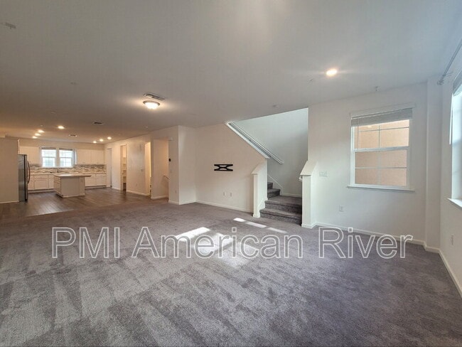 Photo - 4371 Garonne Walk