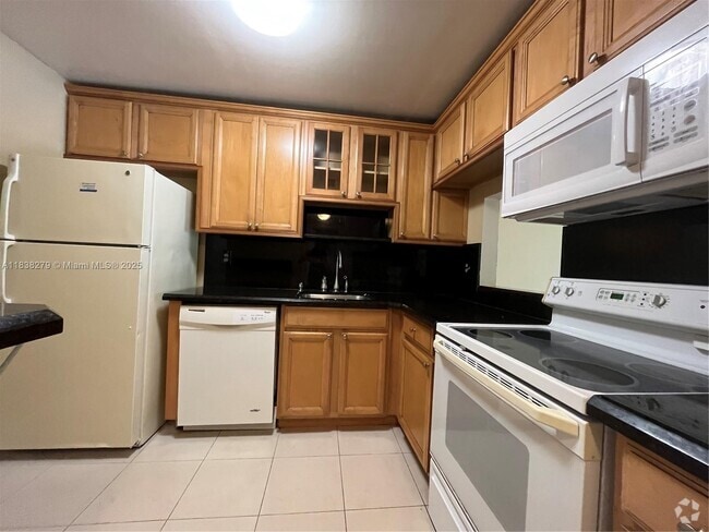 Building Photo - 4324 NW 9th Ave Unit 5-3C Rental