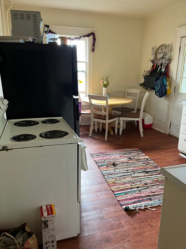 76 Hyde St Unit A