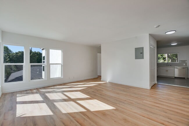 Photo - 2005 21st St Unit 2