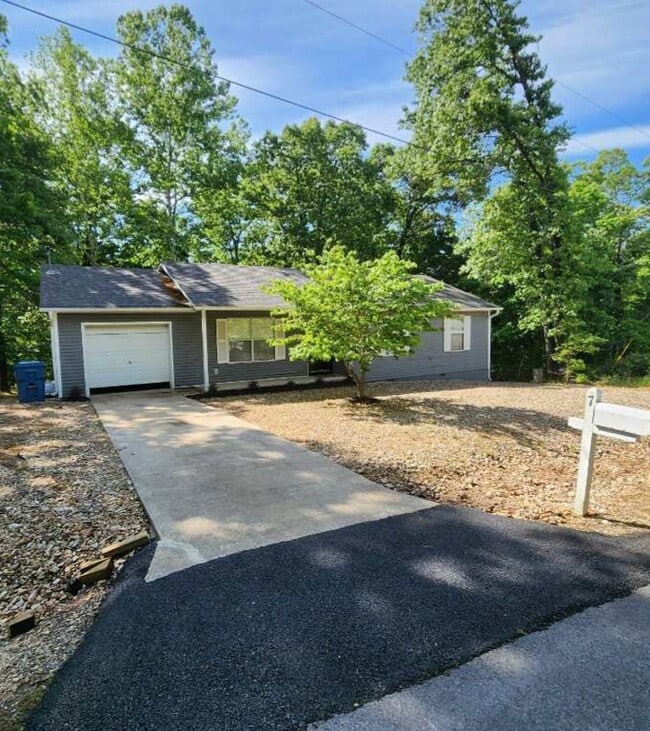 Photo - 7 Claypole Ln