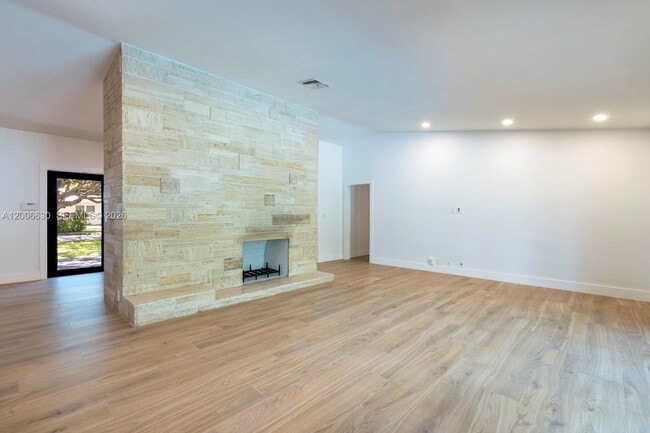 Photo - 13050 SW 71st Ave