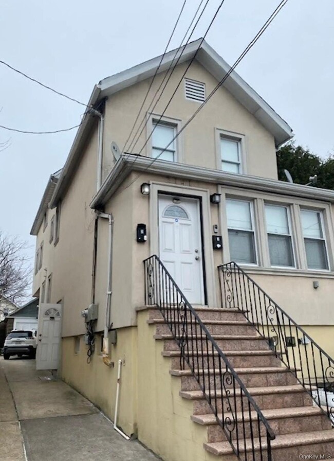Building Photo - 21-41 71st St Rental