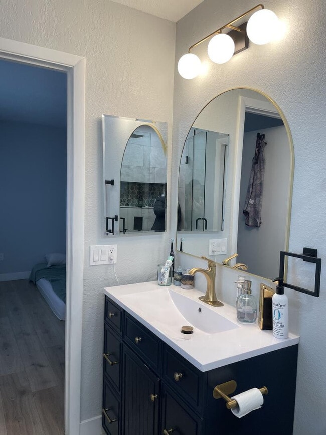 Photo - 4616 E Pershing Ave