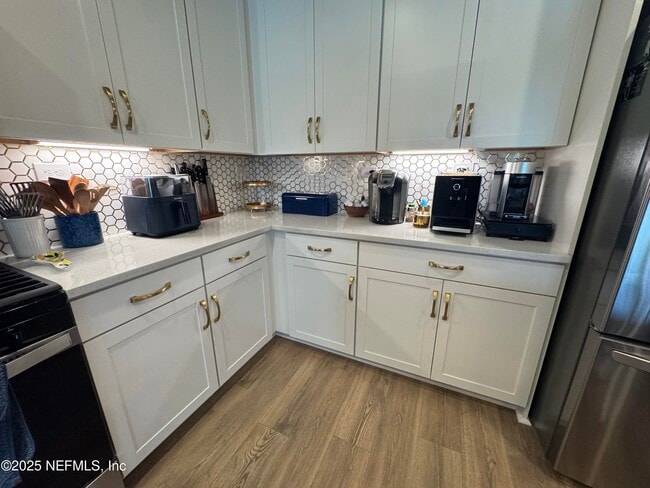 Photo - 554 Pine Bluff Dr