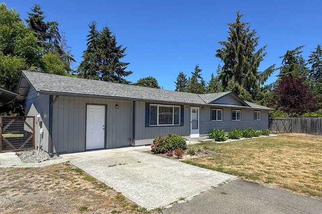 Photo - Spacious Rambler for Lease