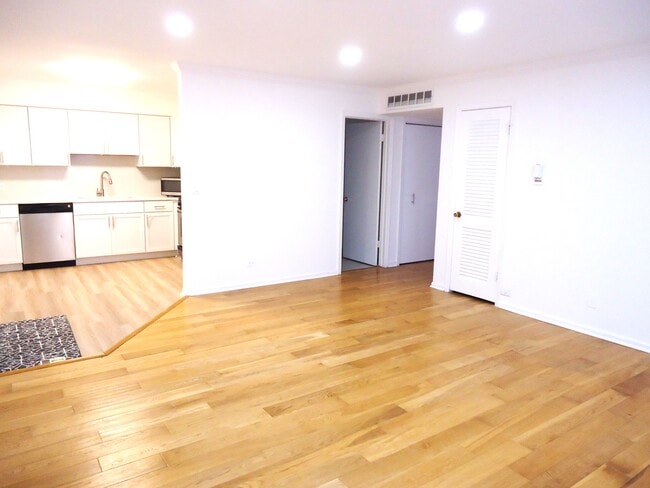 Photo - 2818 Dundee Rd Unit 11A