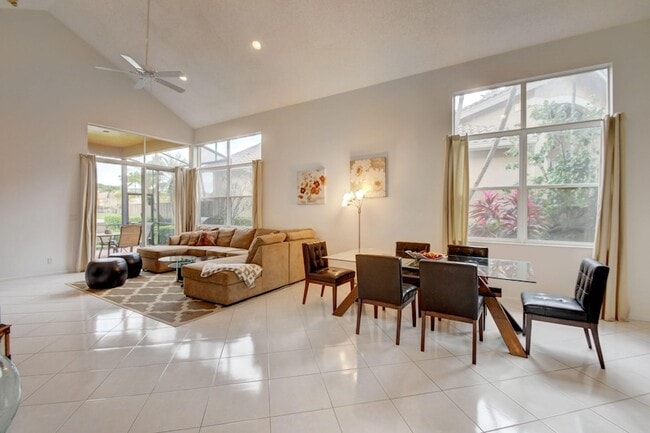 Photo - 2479 NW 66th Dr