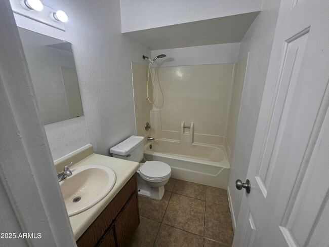 Photo - 2801 E Monte Cristo Ave Unit 101