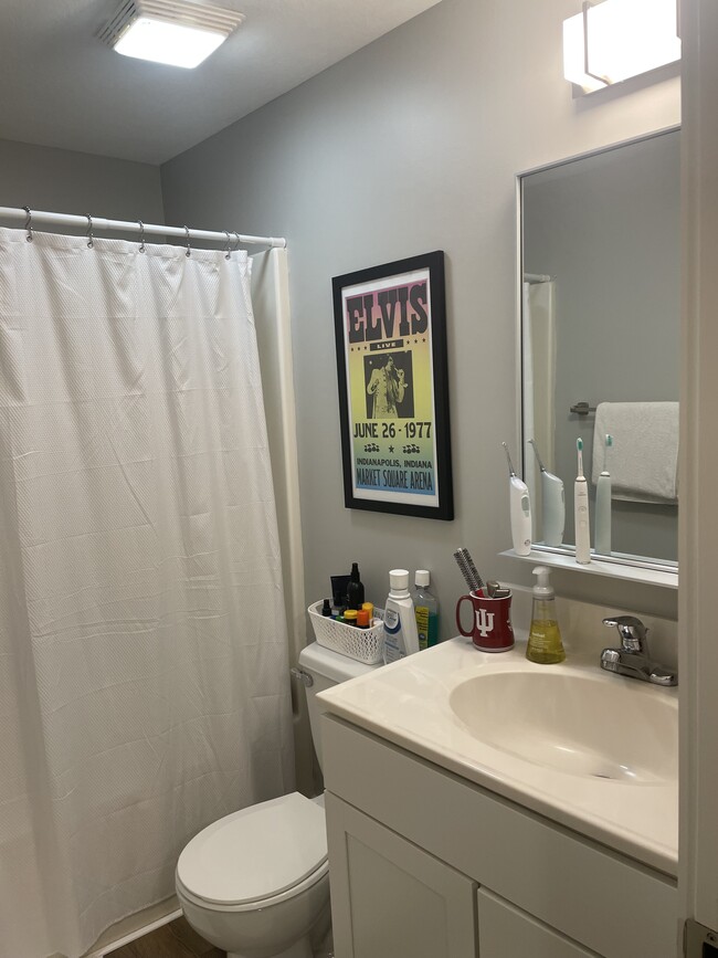 Photo - 403 E 4th St Unit 403C