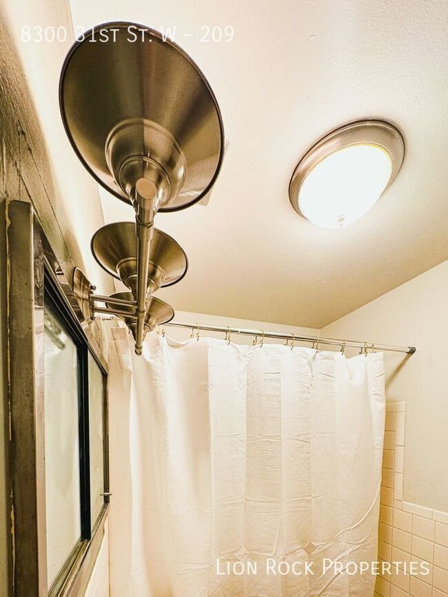 Photo - 8300 W 31st St Unidad 209