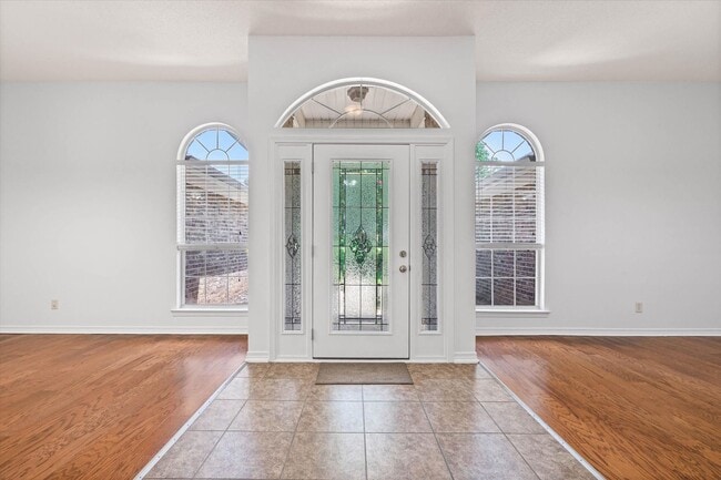 Photo - Spacious 4-bedroom Retreat