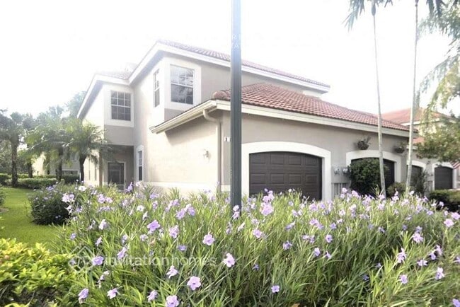 Building Photo - 1136 Sorrento Dr