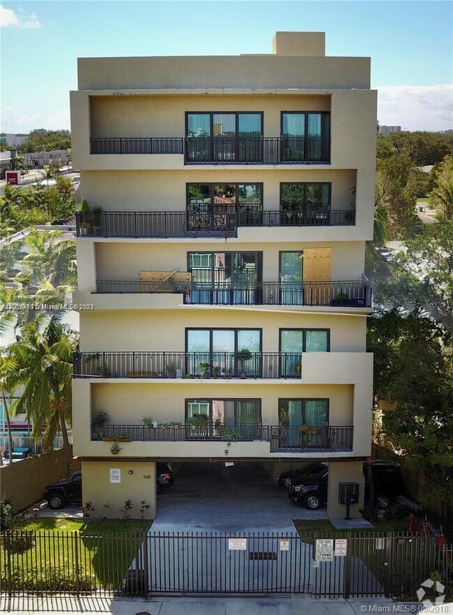Building Photo - 568 NE 66th St Rental