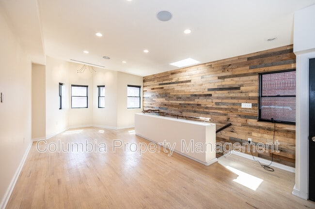 Building Photo - 811 T St NW Rental
