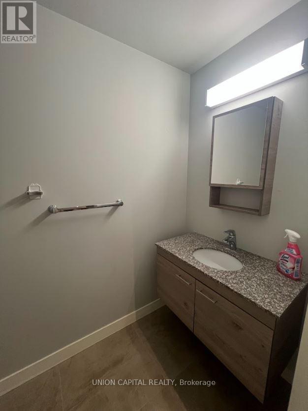 Photo - 62 Balsam St Unité B207