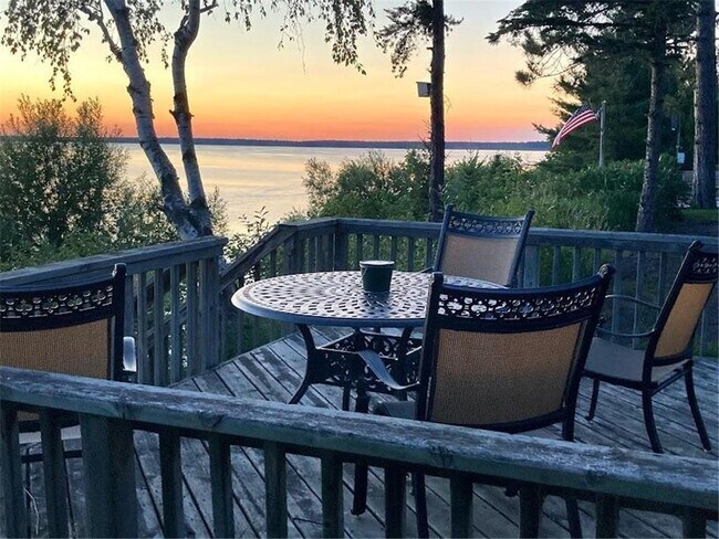 Photo - 4329 Waville Rd NE