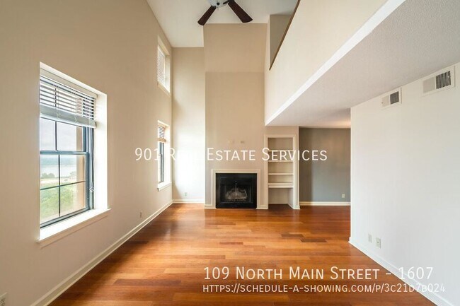 Photo - 109 N Main St