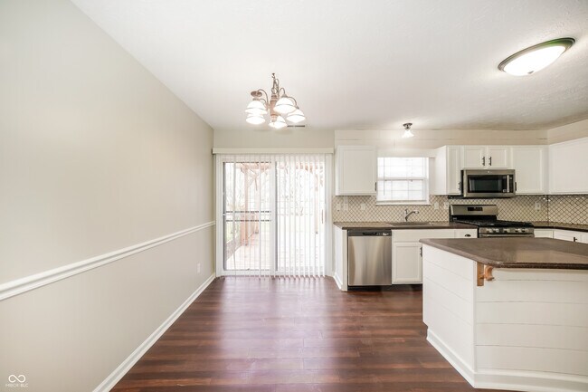 Photo - 113 Oakview Dr