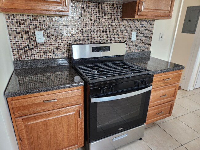 Photo - 1182 Stuyvesant Ave. Unidad Floor 2