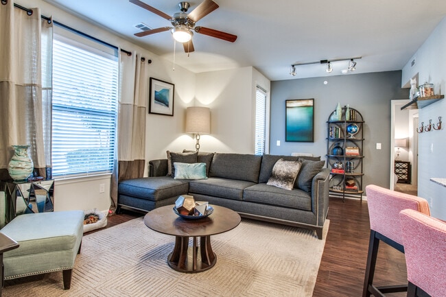 Photo - Halcyon Castle Hills