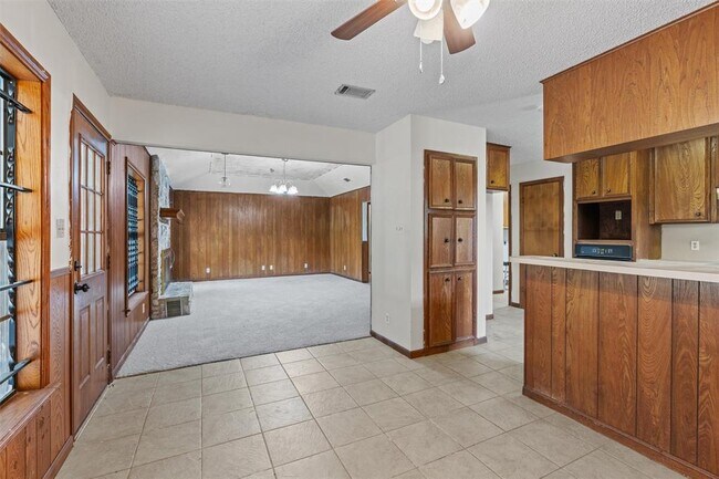 3809 Kelly Ln