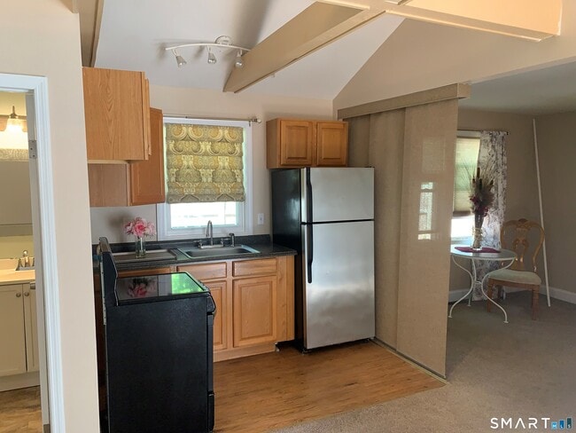 Photo - 190 Forest Rd