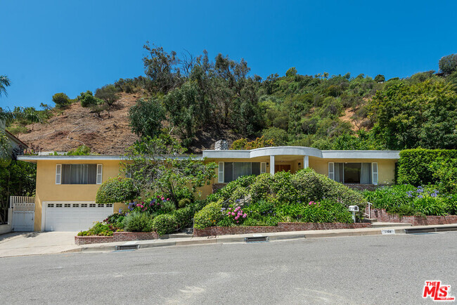 Building Photo - 1109 Chantilly Rd Rental