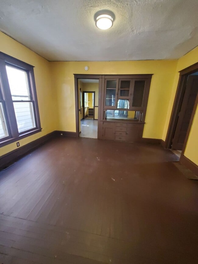 Building Photo - 2527-2529-2529 N 11th St Rental