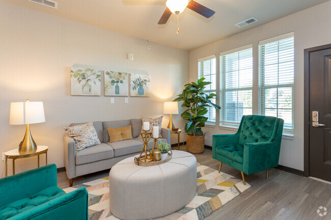 Interior Photo - SPRINGS AT THE RESERVE Rental