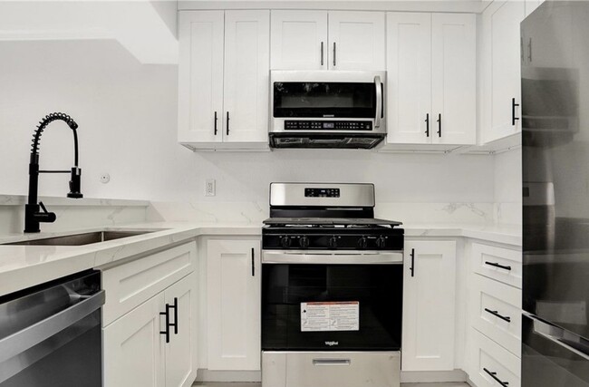 Photo - 5325 Newcastle Ave Unidad 239