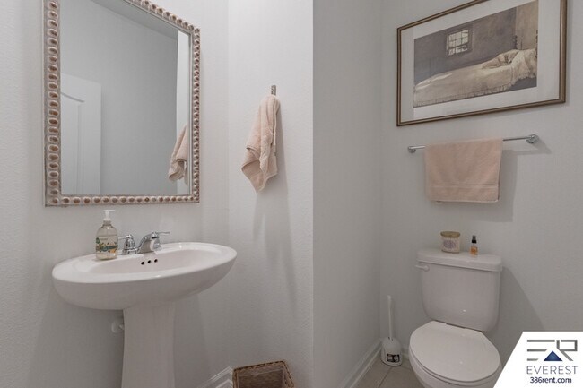Photo - 461 Redbud Rd