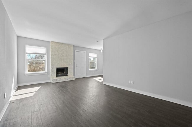 Photo - 1903 Townesouth Cir