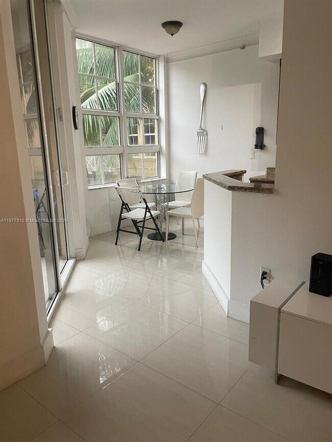 Photo - 3001 NE 185th St Unit 326