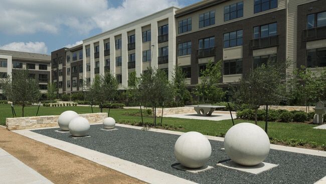 Photo - Viridian Design District