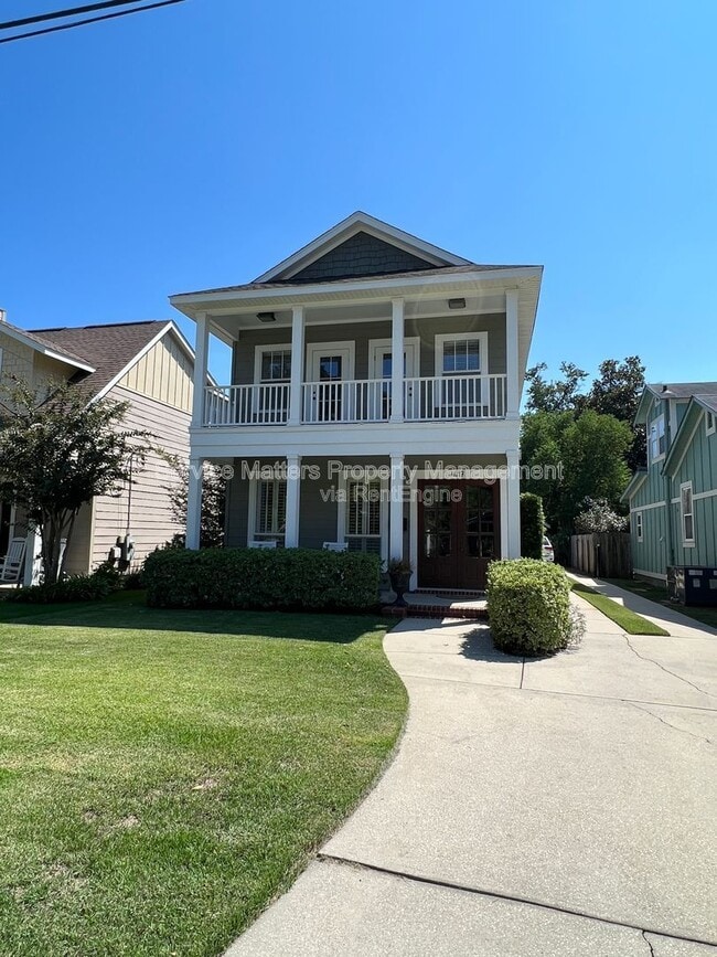 Photo - 1417 E Maxwell St