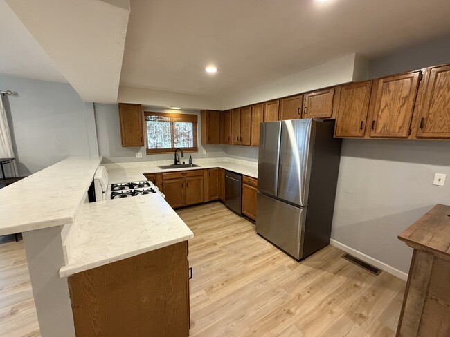 Photo - 3204 Apple St