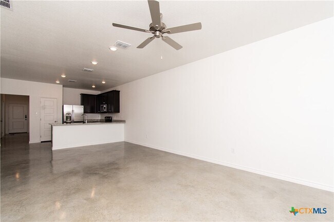 Photo - 3905 Hackberry Dr