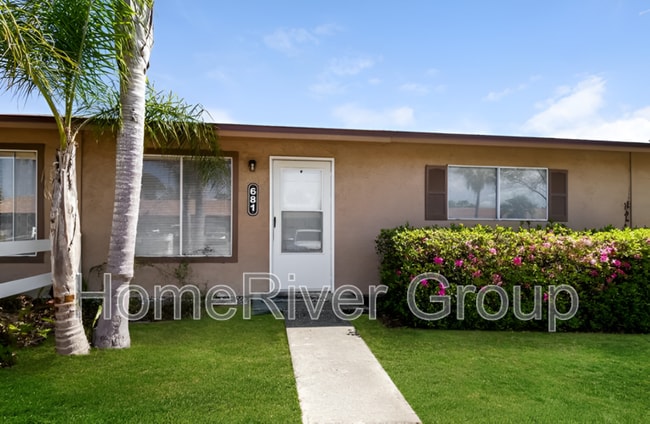 Building Photo - 681 W Rosewood Ln Rental
