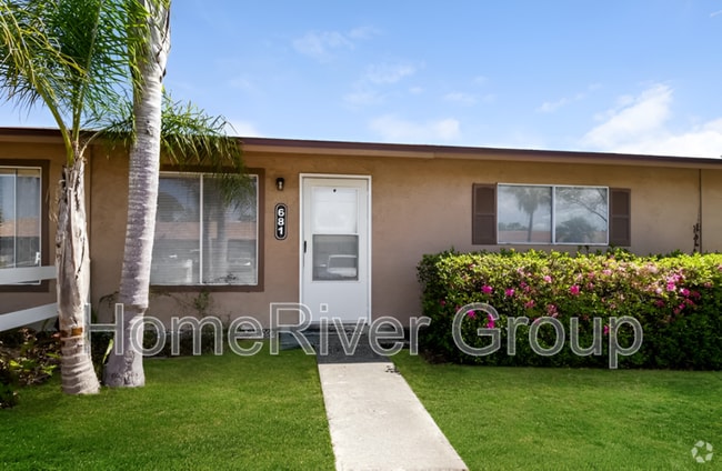 Building Photo - 681 W Rosewood Ln Rental