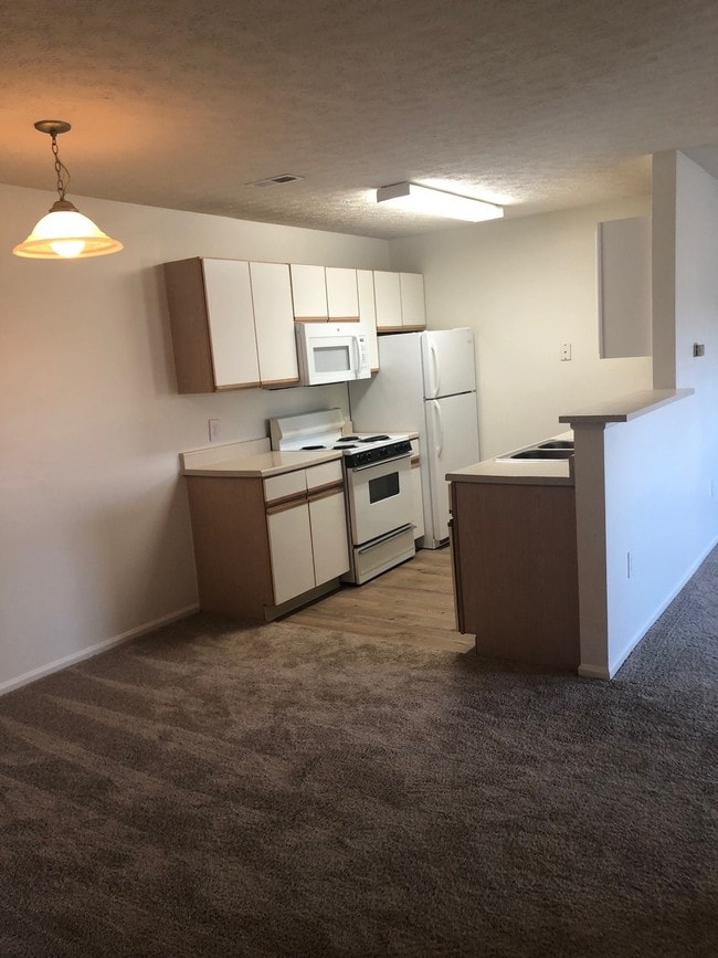 160 TUTTLE PARKE AT THE CROSSING Apartments Dublin, OH