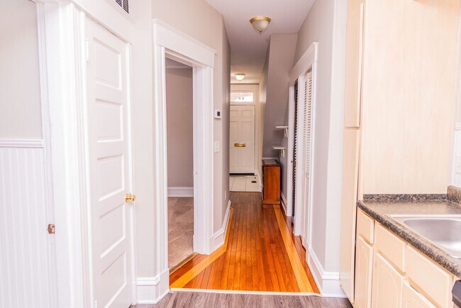 Photo - 6 S Granby St Unidad Apt #1st Fl B