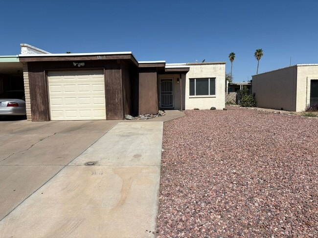 2 Bed 1 Bath Twin Home Unit in Youngtown, ... - 2 Bed 1 Bath Twin Home Unit in Youngtown, ...