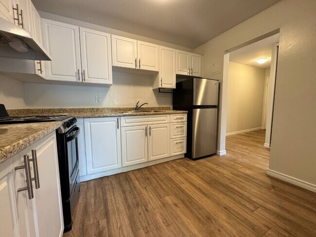 Photo - 455 Sandys St