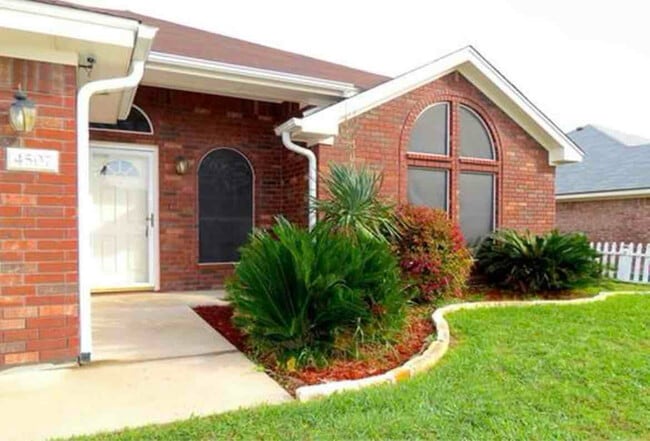 Photo - 4507 Mildred Ave