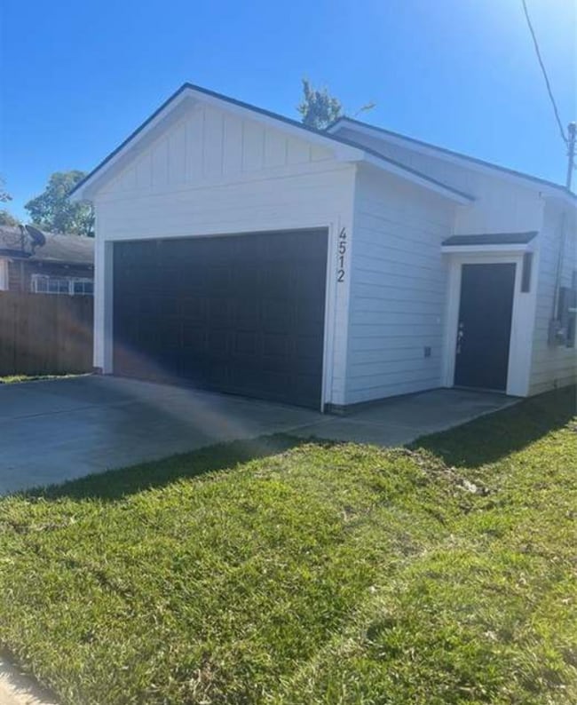 Photo - 4512 Mallow St Casa