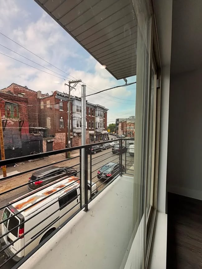 Photo - 675 N 41st St Unit 3