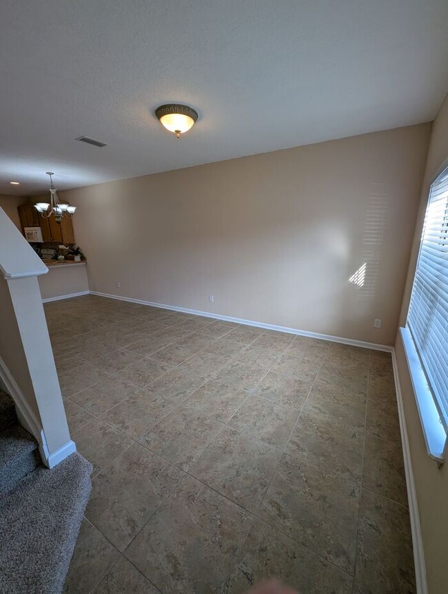 Photo - 464 Cabernet Pl