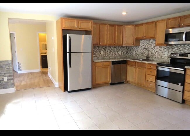 Photo - 125 Bowman Dr Unit A.