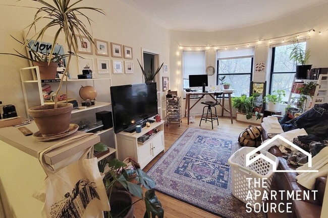 Photo - 923 W Waveland Ave Unit 2D